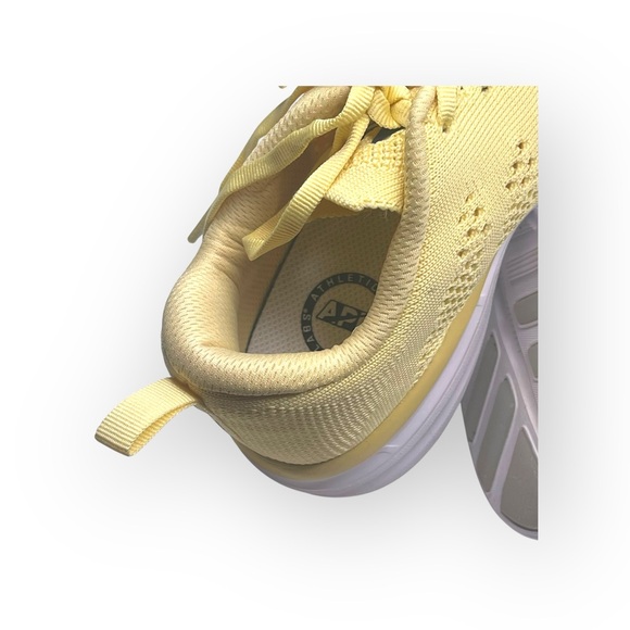 APL 𖤐 TechLoom Pro Lightweight Knit Running Shoe Sneaker 𖤐 Lemon Zest 𖤐 7M 𖤐 - Picture 13 of 16